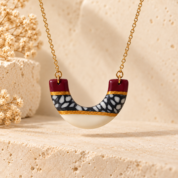 Collar Arcadia Burgundy